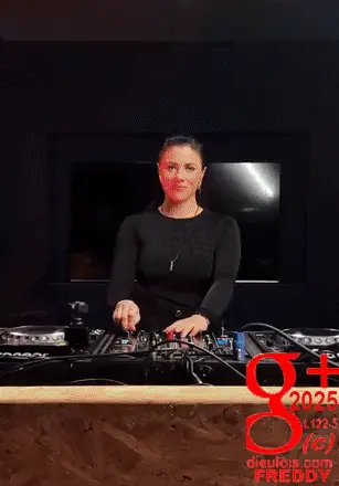 LAURA VAN DAM DIEULOIS
