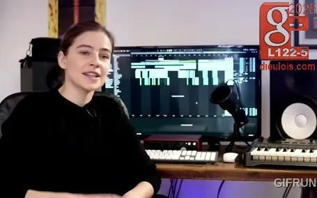 Siberian DJ anfisa letyago dieulois